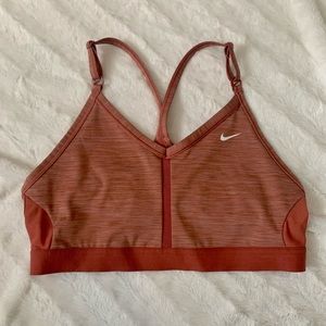 Nike sports bra top size L